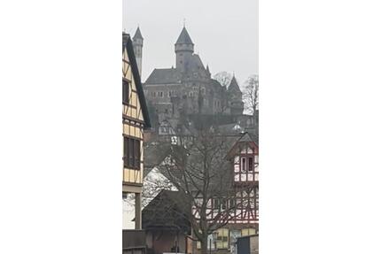 Reihenendhaus mit Schlossblick - 245.000,00&nbsp;EUR Kaufpreis, ca.&nbsp; 105,00&nbsp;m&sup2; in Braunfels (PLZ: 35619)