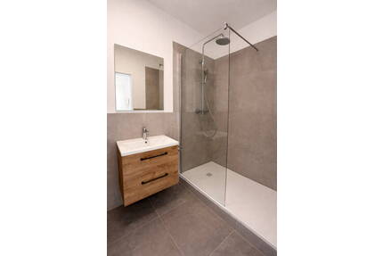 Provisionsfrei | 2026 modernisierte 2-Zi.-Wohnung | Balkon | Bad neu | nur 3 Parteien - Ottobrunn-Waldkolonie