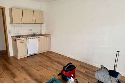 Wohnung zum Mieten in Jena 390,00 € 24.65 m²