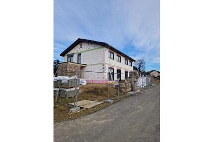 Exklusive Doppelhaushälfte - 1.500,00&nbsp;EUR Kaltmiete, ca.&nbsp; 120,00&nbsp;m&sup2; in Waldbröl (PLZ: 51545)