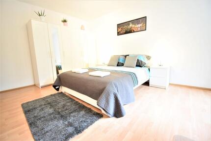 5-Zimmer-Wohnung, Stellplätze, Balkone, Bäder, Rhein - Köln Porz