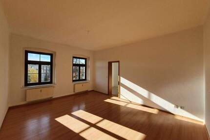 sonnige 2- Raumwohnung mit Fahrstuhl in der Görlitzer Innenstadt !