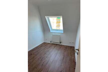 Wohnung zum Mieten in Mannheim 450,00 € 18 m²