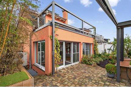 Haus zum Kaufen in Karlsruhe Hagsfeld 989.000,00 € 234 m² - Karlsruhe / Hagsfeld