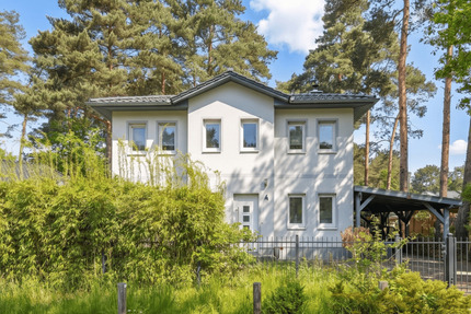 Waldesruh bei Berlin: Energieeffizientes Familienhaus mit Wellness-Garten, Pool & Kamin - Dahlwitz-Hoppegarten