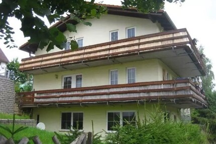 Dreifamilienhaus mit separaten Mietereingängen - Trusetal
