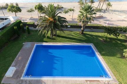 Roses Costa Brava Ferienwohnung mit Pool direkt am Meer mieten - Sankt Wendel