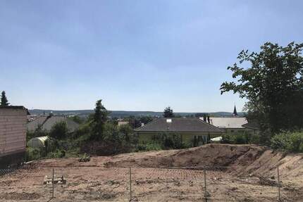 Grundstück für DHH 10% günstiger als im Neubaugebiet, sonniger Südhang, Adelsdorf-Aisch