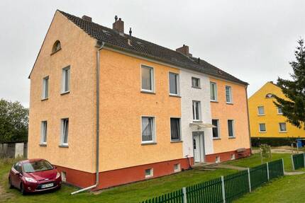 In der Uckermark: Drei Häuser auf einen Streich mit beachtlichem Grundstück - Angermünde Wilmersdorf