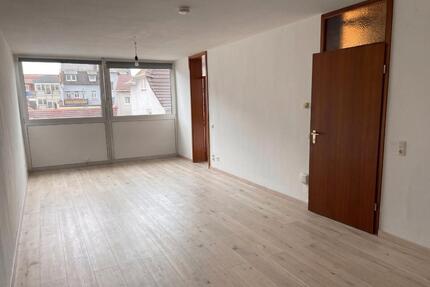 Stadtmitte- Bad Homburg: Helles 1-Zimmer-Apartment - Bad Homburg vor der Höhe Berliner Siedlung/Gartenfeld