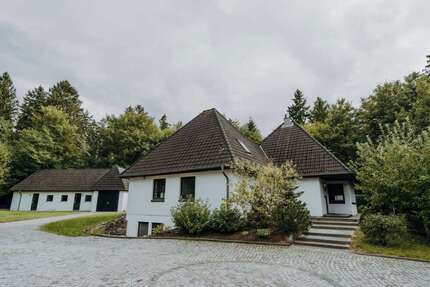 Haus zum Kaufen in Ratekau 898.000,00 € 210 m²