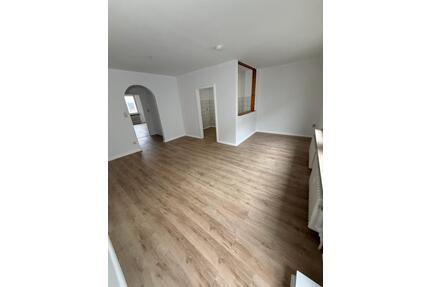 Renovierte Wohnung Penthouse 68 qm Wuppertal Elberfeld TOP