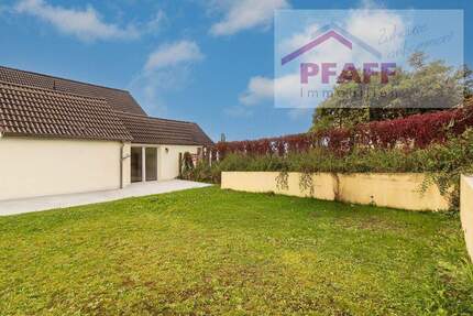 Zuhause ankommen in Gailingen! Zweifamilienhaus mit schönem Garten, Garage und vielen Möglichkeiten