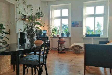 4-Zimmer Altbauwohnung mit großem Balkon&Garten - Eberswalde