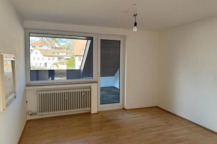 Attraktive 4 Zi-Wohnung mit Dachterrasse in der Innenstadt - Ellwangen (Jagst)