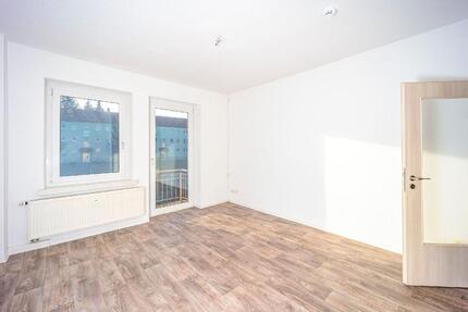 Mit Wohnberechtigungsschein - 3-Raumwohnung mit Balkon - Eisleben (Lutherstadt)