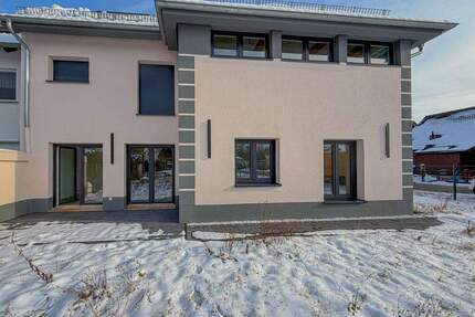 Familienglück auf drei Ebenen - 530.000,00&nbsp;EUR Kaufpreis, ca.&nbsp; 145,00&nbsp;m&sup2;&nbsp;Wohnfl&auml;che in Wiedemar (PLZ: 04509) Wiesenena
