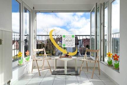 Senden-Ay lichtdurchflutete 2-Zi.-DG-Wo. mit sonnigen Panoramafenstern, EBK + Stellpl. + SOFORT FREI!