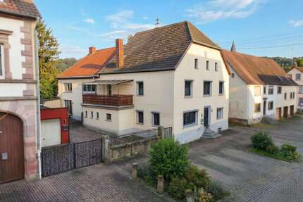Haus zum Kaufen in Glan-Münchweiler 275.000,00 € 323.43 m²