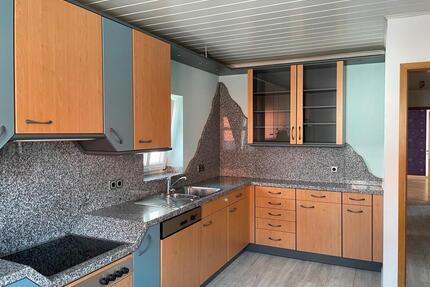 3ZKB 80 qm in RotenburgBraach - 770,00&nbsp;EUR Kaltmiete, ca.&nbsp; 80,00&nbsp;m&sup2; in Rotenburg an der Fulda (PLZ: 36199)