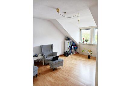 Schöne 3 Zimmer Wohnung in ruhiger, verkehrsgünstiger Lage - Hildesheim Himmelsthür