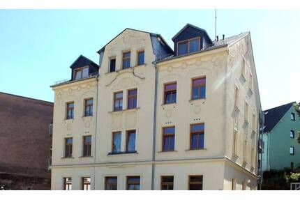 Modernisierte 2-Raum-Wohnung mit Balkon! Denkmalschutz! Leerstehend! - Kirchberg