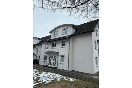 Helle 2-Zi. Wohnung 65m² | 1.OG | Aufzug | Balkon | Tiefgarage - Bad Salzuflen