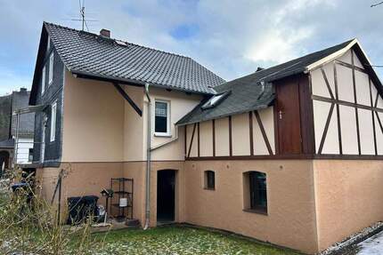 Kaufen und Einziehen - 120.000,00&nbsp;EUR Kaufpreis, ca.&nbsp; 110,00&nbsp;m&sup2;&nbsp;Wohnfl&auml;che in Probstzella (PLZ: 07330) Oberloquitz