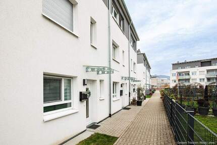 Top modernes Reihenmittelhaus in stadtnaher Lage von Bad Säckingen mit TG-Stellplatz und 2 Terrassen