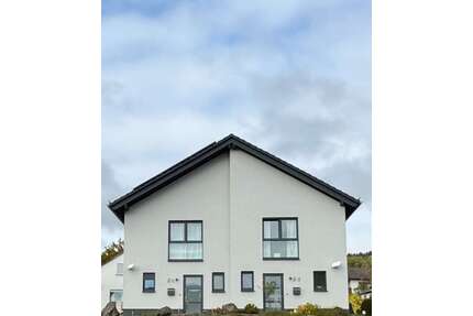 Haus zum Mieten in Burbach 1.300,00 € 112 m²
