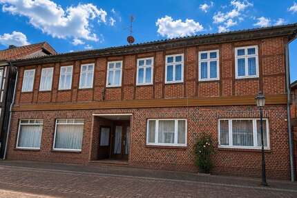Haus zum Kaufen in Dahlenburg 139.000,00 € 326.57 m²