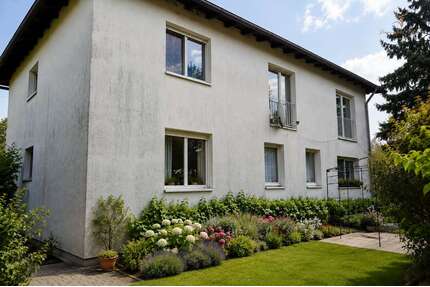 Haus zum Kaufen in Rüdenhausen 400.000,00 € 183.47 m²