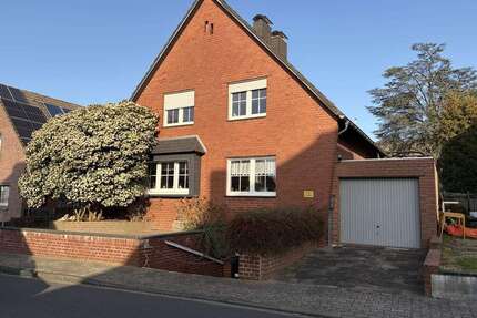 Haus zum Kaufen in Übach-Palenberg 278.000,00 € 119 m²