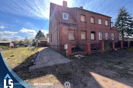 Entkernte Doppelhaushälfte mit großem Grundstück - Tangermünde