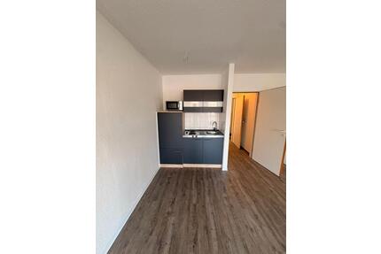 Frisch renovierte 1-Zimmer-Wohnung 28qm mit neuer Küche nahe CAU Universität Kiel Kronshagen