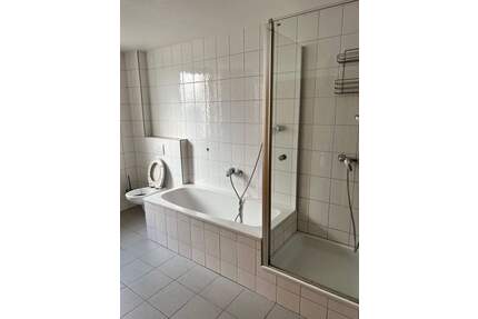 Großzügige 2 - Zimmerwohnung mit Balkon im Zentrum von Schweinfurt