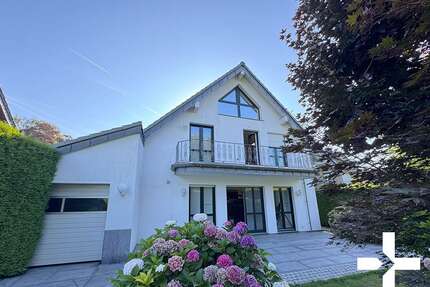 Haus zum Kaufen in Mönchengladbach 745.000,00 € 216.53 m²