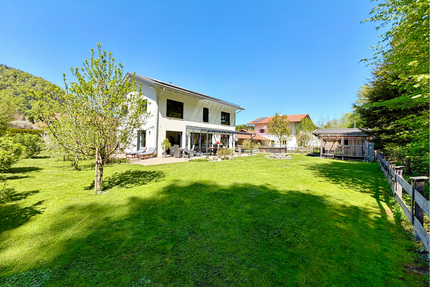 Haus zum Kaufen in Kiefersfelden 1.240.000,00 € 184.06 m²