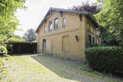 Haus zum Kaufen in Schwabstedt 240.000,00 € 177.66 m²