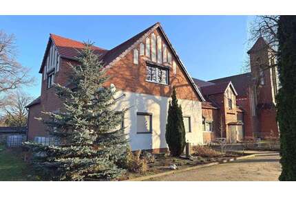 Haus zum Kaufen in Spreetal 219.000,00 € 367 m²