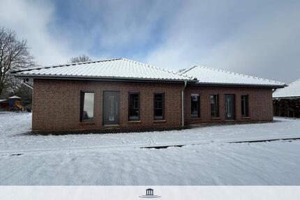 Greetsiel-Idealer Altersruhesitz! Schlüsselfertiger Neubau-Bungalow 02 mit Terrasse und Gartenanlage in ruhiger Wohnlage! - Krummhörn