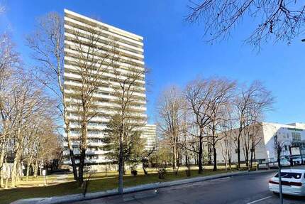 Reizende 2 Zi. Wohnung mir Fernblick über München
