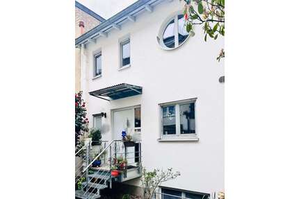 Haus zum Kaufen in Karlsruhe 819.000,00 € 133 m²