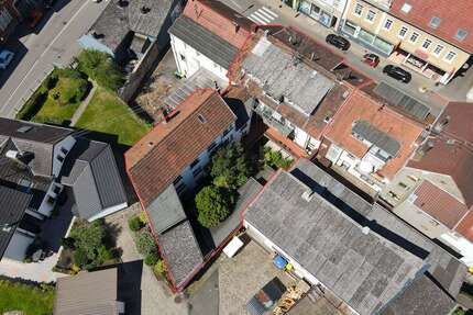 Haus zum Kaufen in Friedrichsthal 549.000,00 € 348 m²