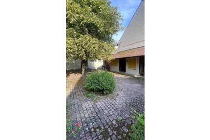 Denkmalgeschützes Gasthaus mit Biergarten - Volkach