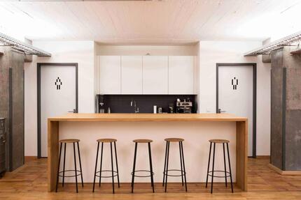 Kreativbüro 100 m² in Hamburg, Elphi-Sichtweite, 247 Kaffee-Flatrate
