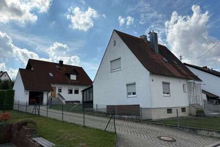 Haus zum Kaufen in Wettstetten 950.000,00 € 261 m²