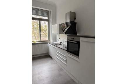 Moderne Wohnung mit Einbauküche und Stellplatz in zentraler Lage von Kitzingen