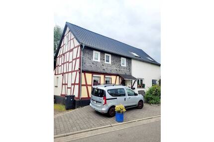 ***Einfamilienhaus in Gondershausen***Garten und Terrasse***Ausbaupotenzial***