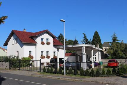 Einfamilienhaus mit Garagen & vielseitig nutzbarer Gewerbeeinheit - Dresden Leuben